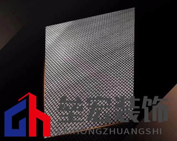 盛和金剛網(wǎng)再添數(shù)控設備，持續(xù)提升生產加工能力！