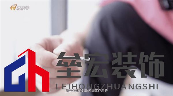 海南“摩羯”吹毀門(mén)窗造成千萬(wàn)個(gè)破碎的家,是天災(zāi)還是“人禍”